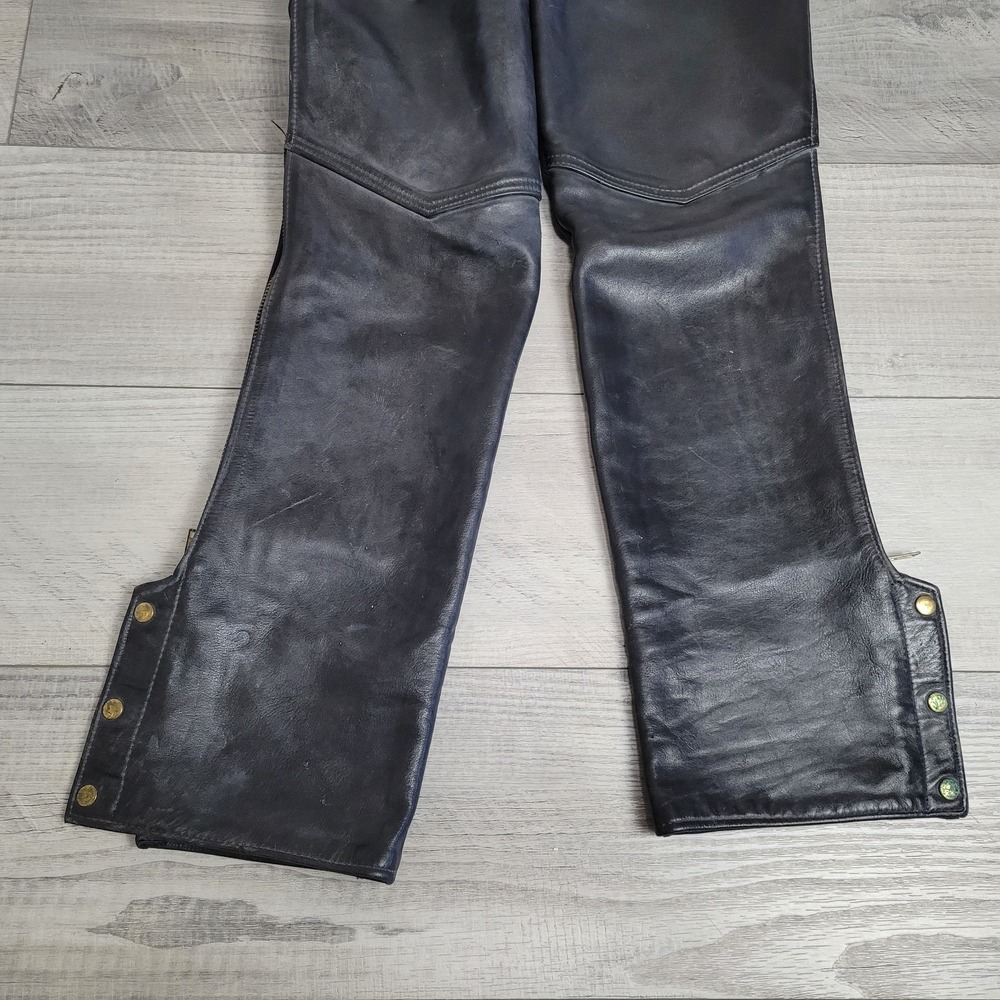 ποΈ Vintage USA Black Biker Leather Chapsβ Snaps/Zippers Unisex Medium Moto - Picture 4 of 16